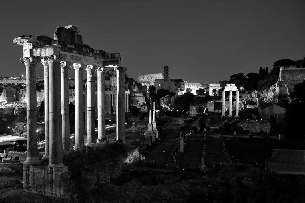 Moreno Maggi – Roma Mon Amourhttps://www.exibart.com/repository/media/eventi/2015/11/moreno-maggi-8211-roma-mon-amour-1068x711.jpg