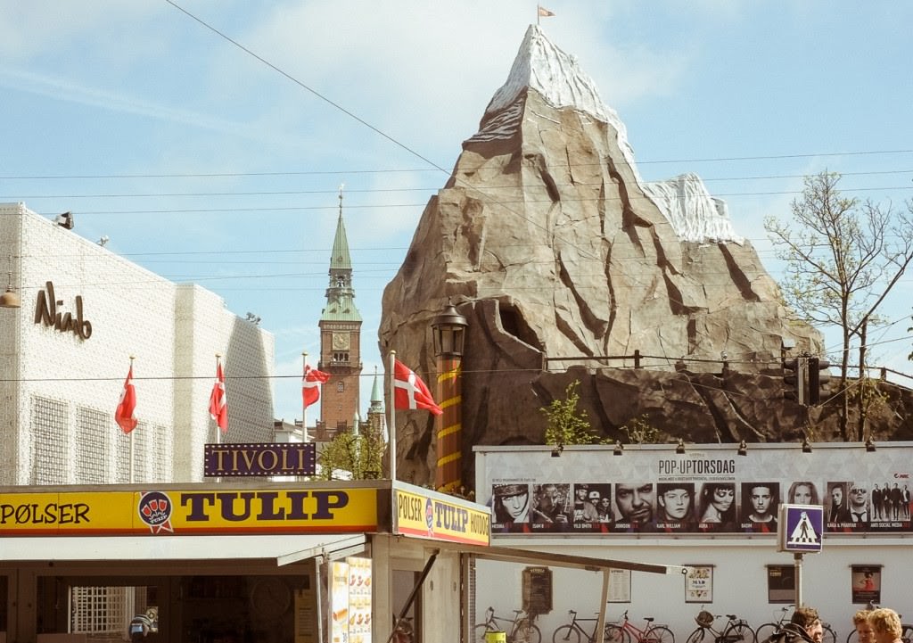 Emanuele Maniscalco – Saturday came: fotografie 2014-2015https://www.exibart.com/repository/media/eventi/2016/02/emanuele-maniscalco-8211-saturday-came-fotografie-2014-2015.jpg