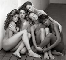 Herb Ritts – In equilibrio