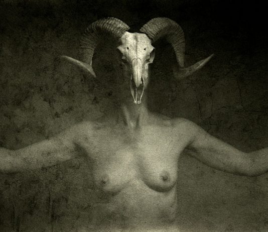 Pietro Bandini / Mauro Casappa – Stabat Mater 15-18, Donne in guerra