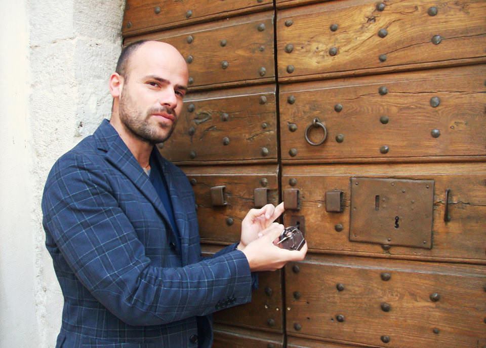 Zacaria Sole – Artista del mese gennaio 2016https://www.exibart.com/repository/media/eventi/2016/03/zacaria-sole-8211-artista-del-mese-gennaio-2016.jpg