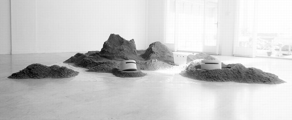 Angelo Barone – Bunker’s islandhttps://www.exibart.com/repository/media/eventi/2016/04/angelo-barone-8211-bunker8217s-island.jpg