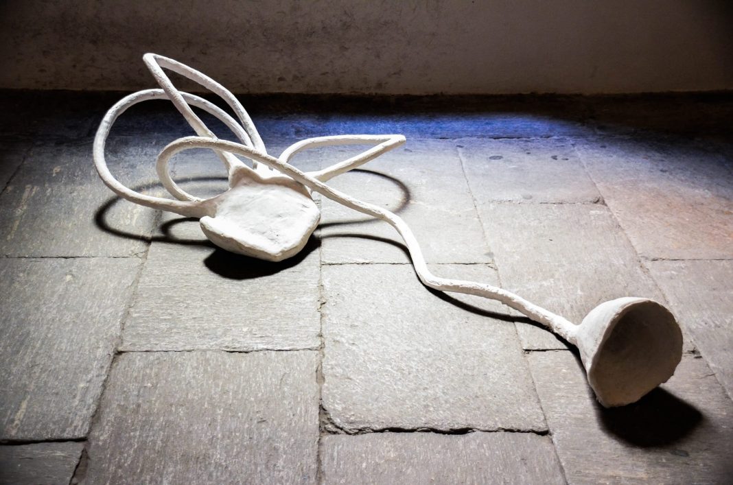 Federica Zianni – In ascoltohttps://www.exibart.com/repository/media/eventi/2016/04/federica-zianni-8211-in-ascolto-1068x707.jpg