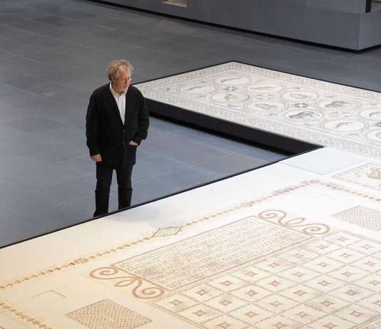 Georges Didi-Huberman all’Università Iuav di Venezia. Ciclo di conferenze Sollevamenti Georges Didi-Huberman all’Università Iuav di Venezia. Ciclo di conferenze Sollevamenti