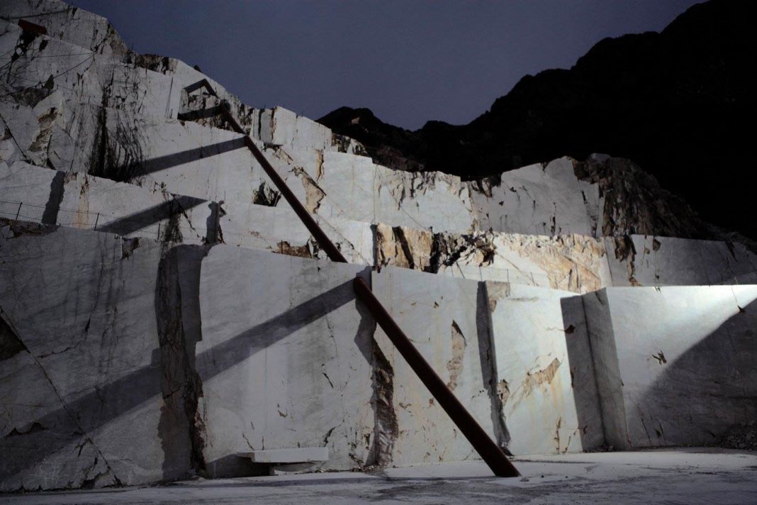 Alberto Timossi – Illusionehttps://www.exibart.com/repository/media/eventi/2016/05/alberto-timossi-8211-illusione-1068x712.jpg