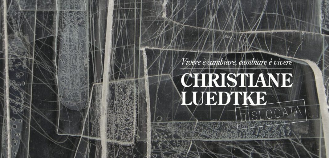 Christiane Luedtke – Vivere è cambiare. Cambiare è viverehttps://www.exibart.com/repository/media/eventi/2016/05/christiane-luedtke-8211-vivere-è-cambiare.-cambiare-è-vivere-1068x514.jpg