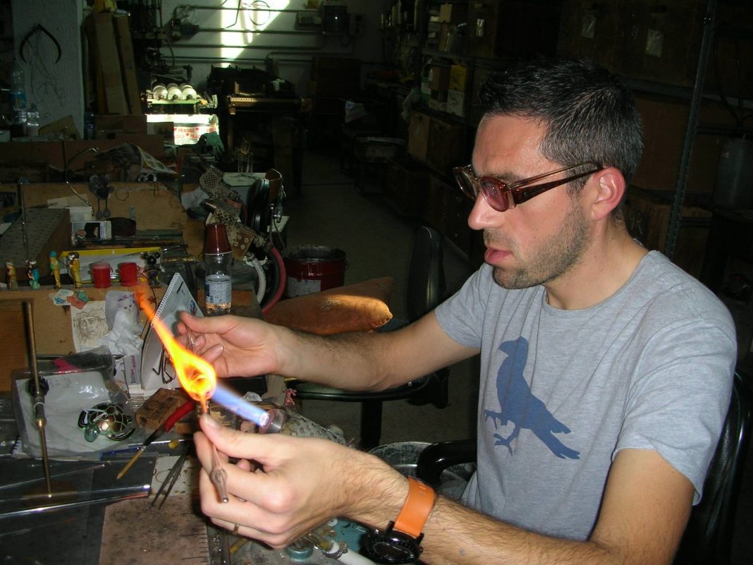 Lorenzo Cazzaniga – Memoriehttps://www.exibart.com/repository/media/eventi/2016/05/lorenzo-cazzaniga-8211-memorie-1-1068x801.jpg