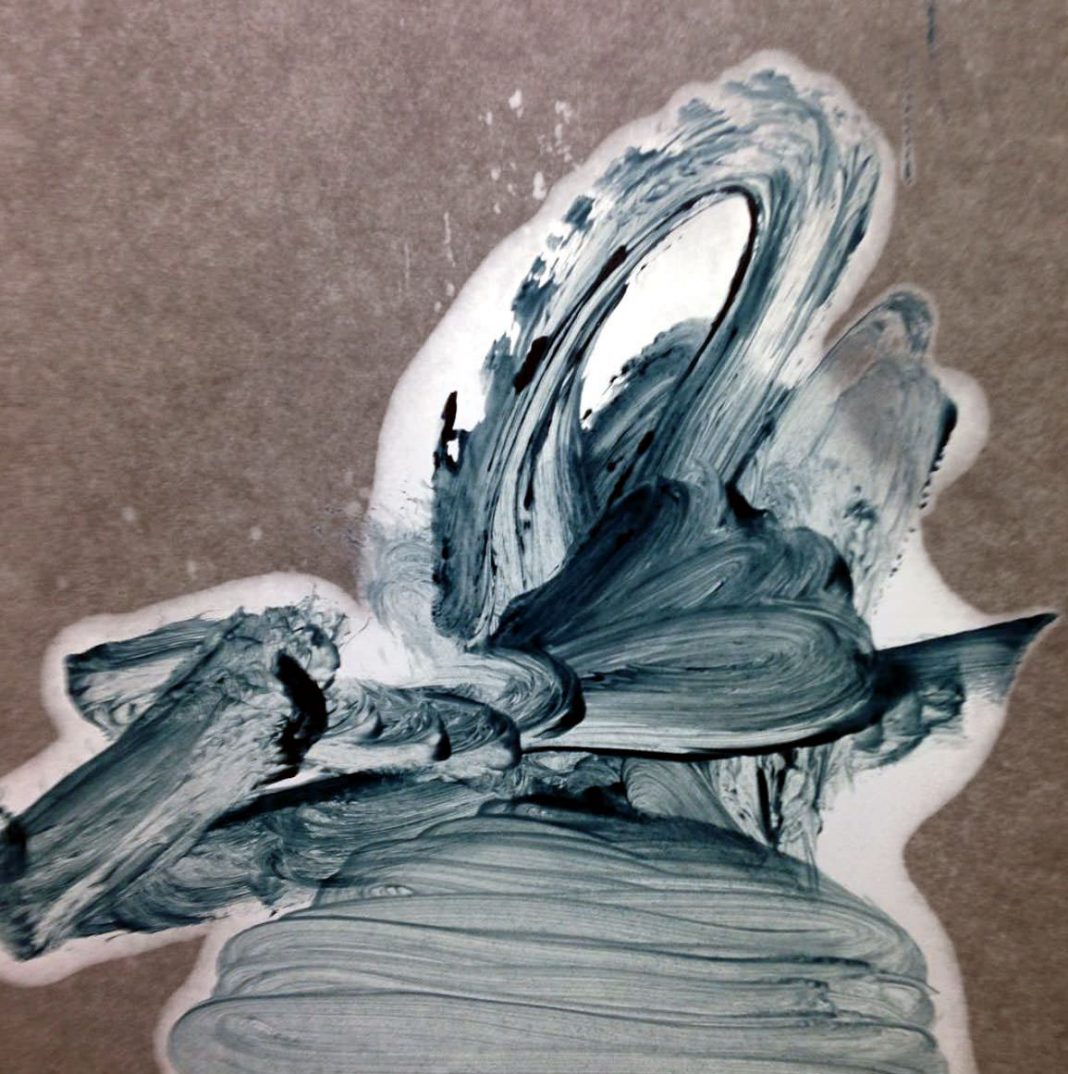 Vincenzo Simone – Ho visto il sole basso macchiato di errorihttps://www.exibart.com/repository/media/eventi/2016/05/vincenzo-simone-8211-ho-visto-il-sole-basso-macchiato-di-errori-1068x1074.jpg