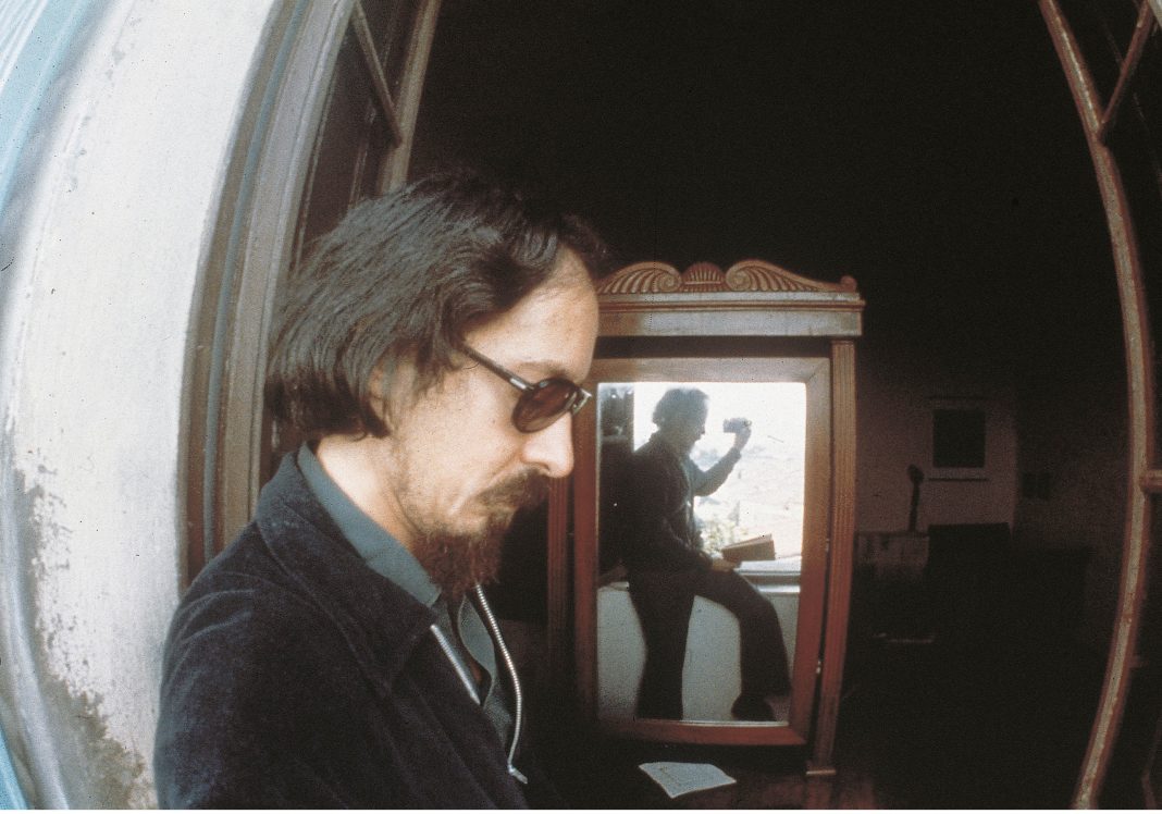 Luca Maria Patella – Puca Latella (Un Luca d’antan?!)https://www.exibart.com/repository/media/eventi/2016/06/luca-maria-patella-8211-puca-latella-un-luca-d8217antan-1068x748.jpg