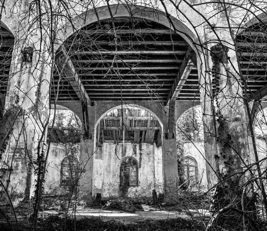 Urbex Pavia – Viaggio fotografico nelle aree dismesse