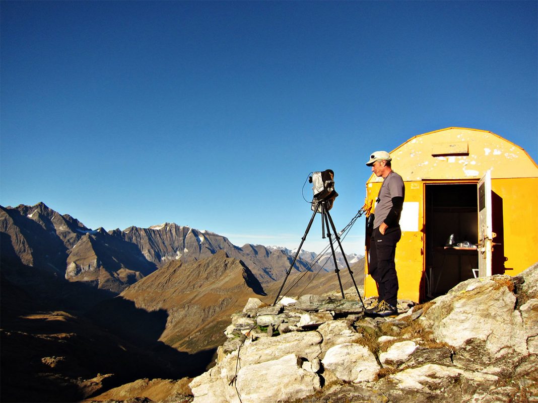 Andrea Salvà – Montagne di lucehttps://www.exibart.com/repository/media/eventi/2016/10/andrea-salvà-8211-montagne-di-luce-1068x801.jpg