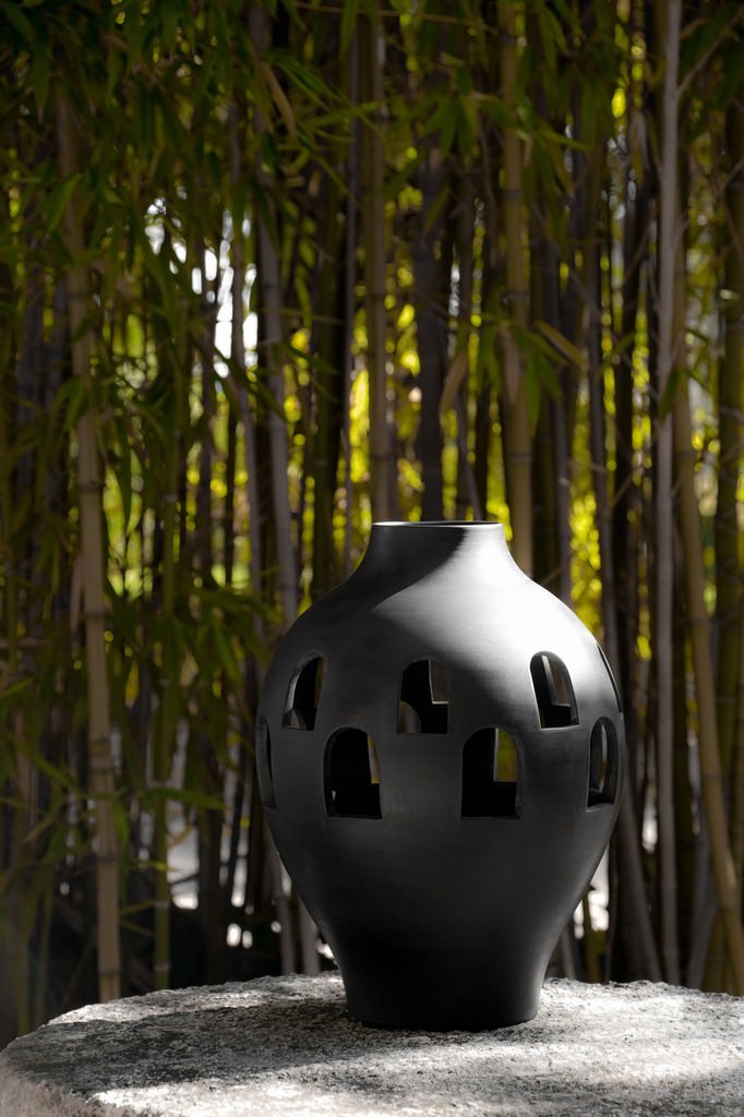 Paolo Canevari – Oggettihttps://www.exibart.com/repository/media/eventi/2016/10/paolo-canevari-8211-oggetti.jpg