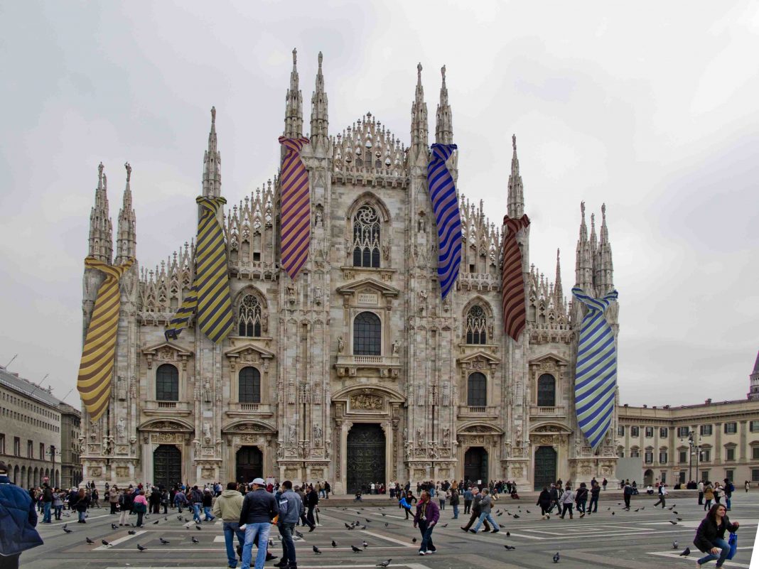 Renato Ventoso – Città  e Iconehttps://www.exibart.com/repository/media/eventi/2016/10/renato-ventoso-8211-città-e-icone-1068x801.jpg