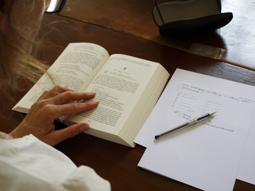 Sabrina Mezzaqui –  Letargohttps://www.exibart.com/repository/media/eventi/2016/12/sabrina-mezzaqui-8211-letargo-1068x801.jpg