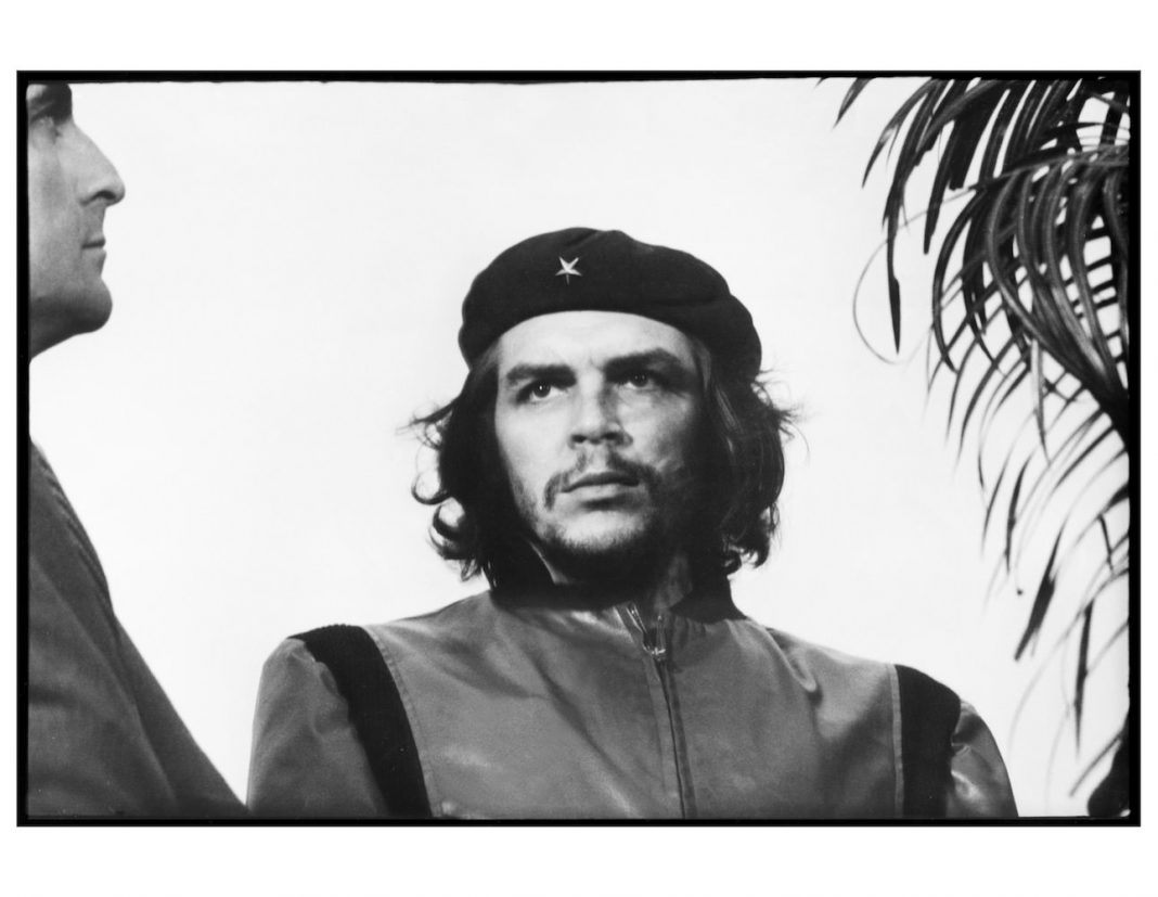 Alberto Korda – Ernesto Che Guevara: Guerrillero Heroicohttps://www.exibart.com/repository/media/eventi/2017/02/alberto-korda-8211-ernesto-che-guevara-guerrillero-heroico-1068x827.jpg
