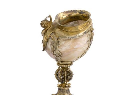 Ecco il gran desco splende