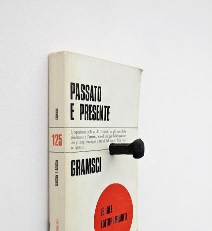Elisabetta Benassi – Passato e Presente Elisabetta Benassi – Passato e Presente