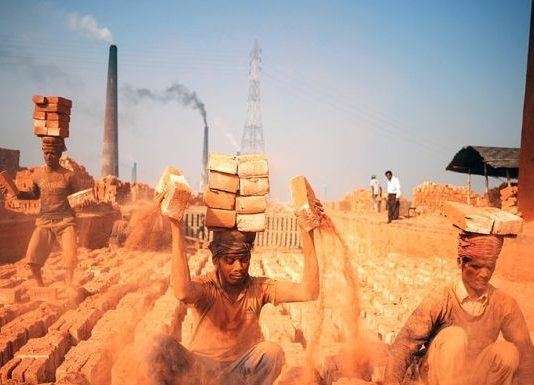 Gaetano Plasmati e Gmb Akash – Working Class. Working Clash