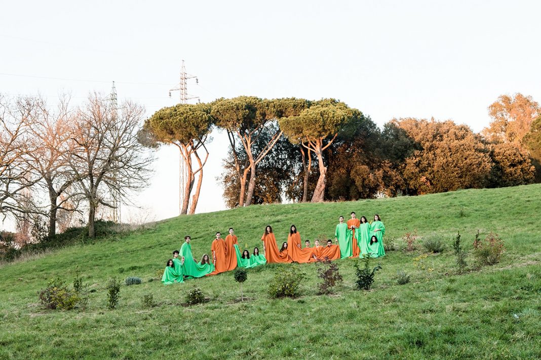 Menti Locali: Ritorno a Spinacetohttps://www.exibart.com/repository/media/eventi/2017/04/menti-locali-ritorno-a-spinaceto-1068x712.jpg