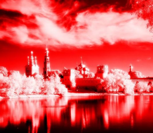 Arsen Revazov – red/slash/beautiful