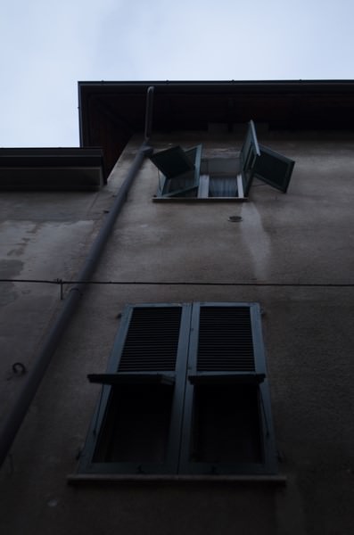 Elisa Velleca – Geometrie Urbane e la loro storiahttps://www.exibart.com/repository/media/eventi/2017/05/elisa-velleca-8211-geometrie-urbane-e-la-loro-storia.jpg