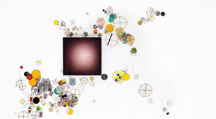 Jacob Hashimoto / Emil Lukas – The End of Utopiahttps://www.exibart.com/repository/media/eventi/2017/05/jacob-hashimoto-emil-lukas-–-the-end-of-utopia.jpg