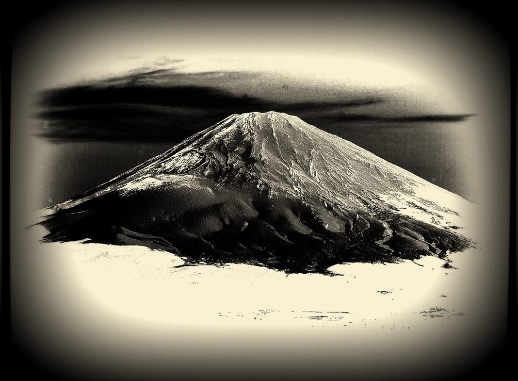 Unfinished Culture: Carmelo Nicosia – Japan, flight mapshttps://www.exibart.com/repository/media/eventi/2017/05/unfinished-culture-carmelo-nicosia-8211-japan-flight-maps-1068x785.jpg