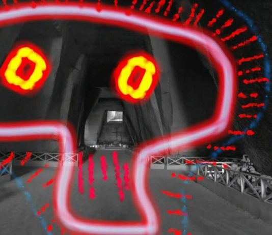 Franz Cerami  – Eggs&Skulls. Un racconto digitale della città di Napoli