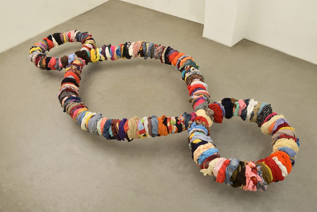 Michelangelo Pistoletto – Presentehttps://www.exibart.com/repository/media/eventi/2017/09/michelangelo-pistoletto-8211-presente-1068x716.jpg