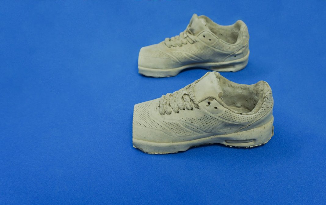 Rowena Harris – Soft Boundarieshttps://www.exibart.com/repository/media/eventi/2017/09/rowena-harris-8211-soft-boundaries-1068x671.jpg