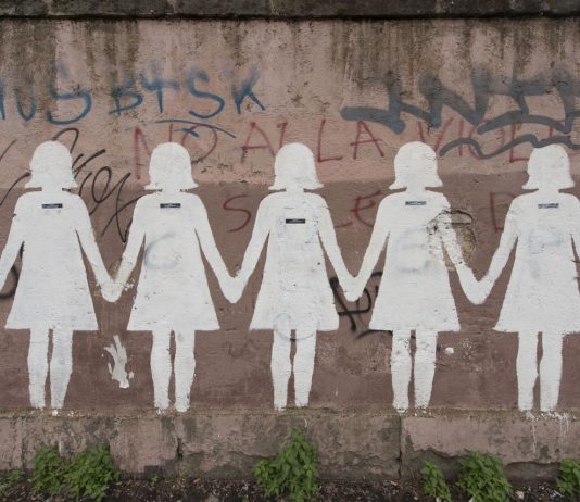 Donna (non più) anonime. Confronto sul femminicidio