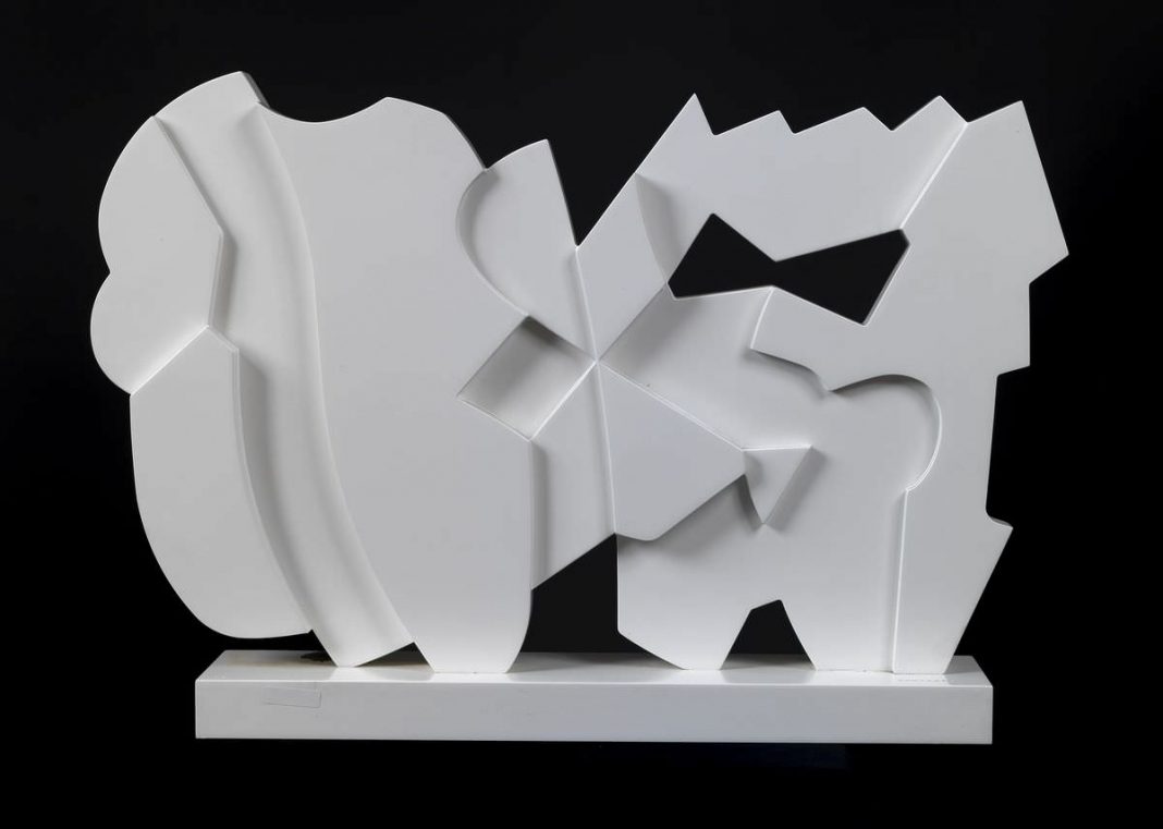 Pietro Consagra – La Materia Trasparente. Sculture Grafiche Disegnihttps://www.exibart.com/repository/media/eventi/2017/11/pietro-consagra-8211-la-materia-trasparente.-sculture-grafiche-disegni-1068x761.jpg