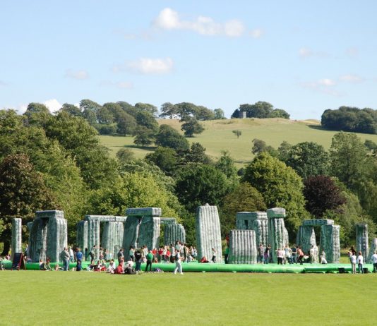 Jeremy Deller – Sacrilege