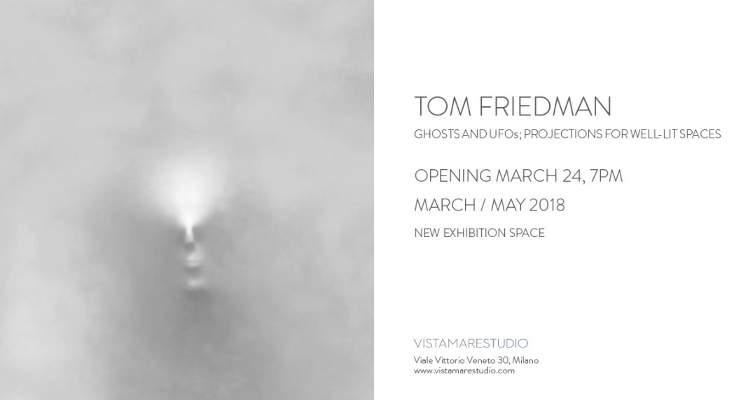 Tom Friedman – Ghosts and UFOs; Projections for Well-Lit Spaceshttps://www.exibart.com/repository/media/eventi/2018/03/tom-friedman-8211-ghosts-and-ufos-projections-for-well-lit-spaces-1068x572.jpg