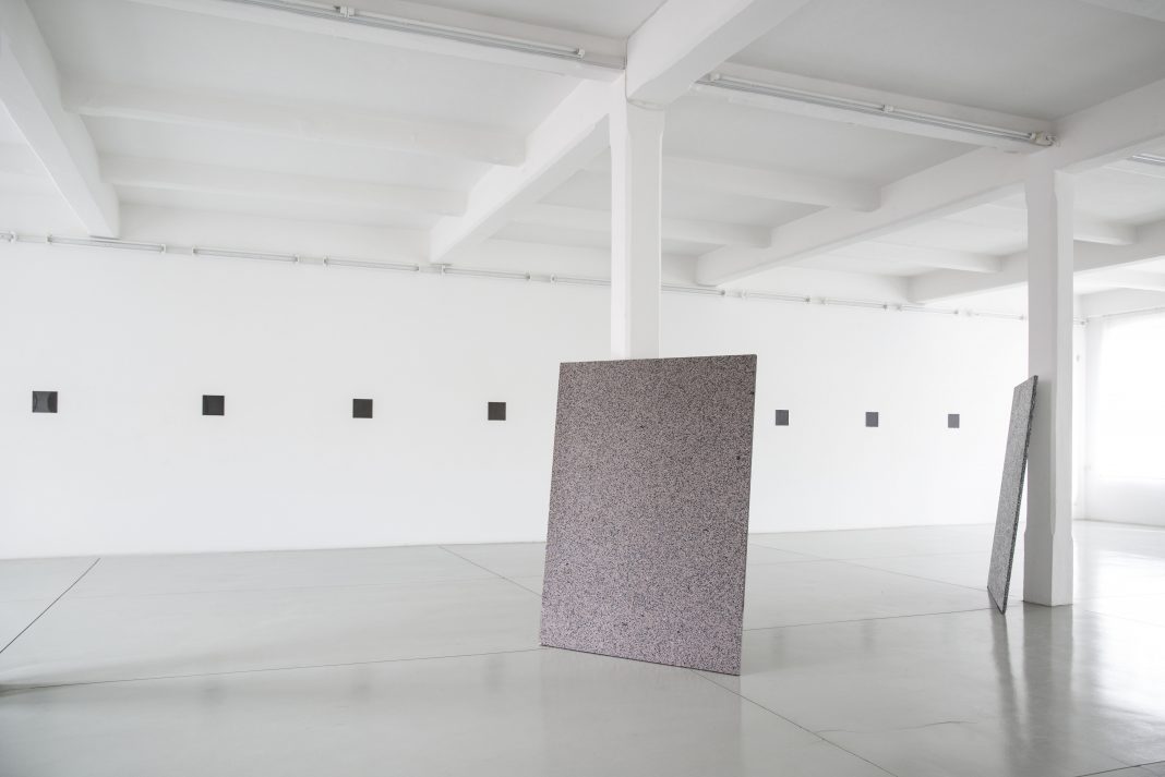 Giovanni Anselmohttps://www.exibart.com/repository/media/eventi/2018/04/giovanni-anselmo-1068x713.jpg