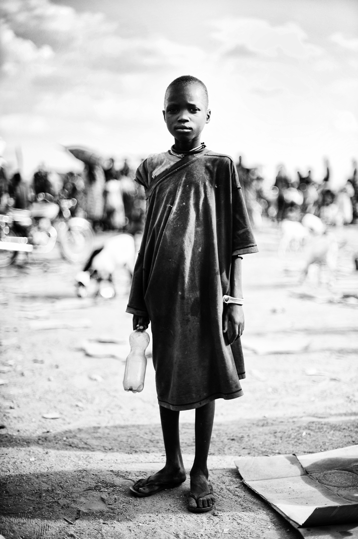 Ugo Lucio Borga – South Sudan: Walk or die. The forgotten genocidehttps://www.exibart.com/repository/media/eventi/2018/04/ugo-lucio-borga-8211-south-sudan-walk-or-die.-the-forgotten-genocide.jpg