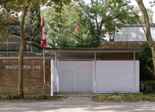 16. Mostra Internazionale di Architettura – Svizzera 240: House Tour