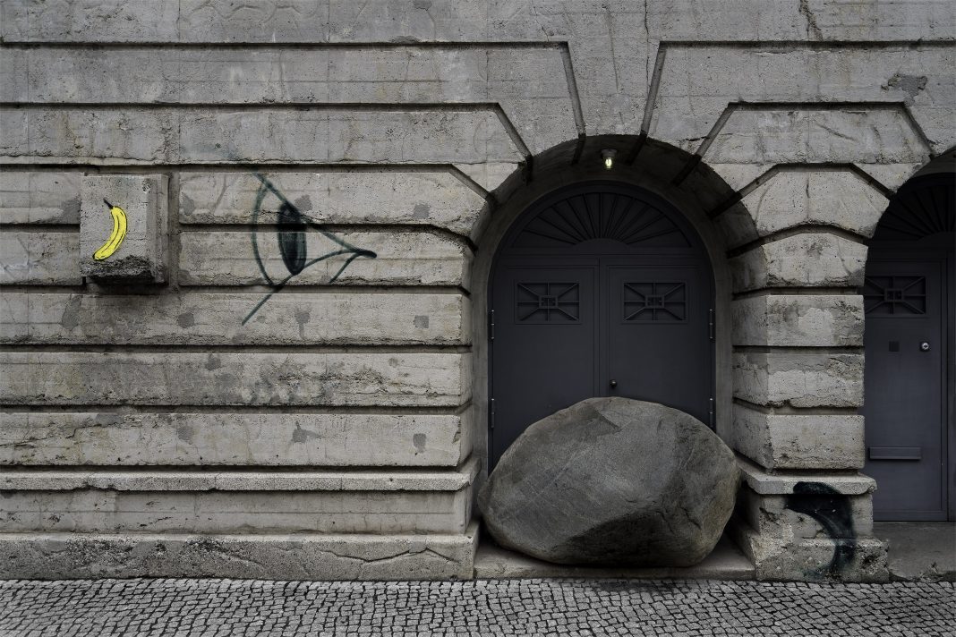 Carlo Garzia – Per prossimitàhttps://www.exibart.com/repository/media/eventi/2018/05/carlo-garzia-8211-per-prossimità-1068x712.jpg