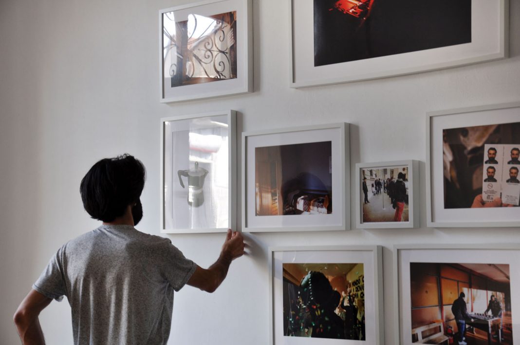 Rawsht Twana – Twelve Hourshttps://www.exibart.com/repository/media/eventi/2018/05/rawsht-twana-8211-twelve-hours-1068x710.jpg