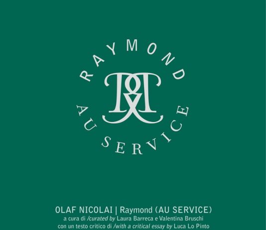 Olaf Nicolai –  Raymond (Au Service)