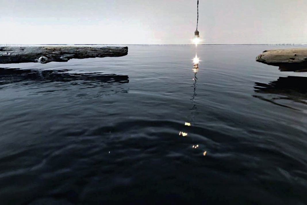 Andrea Santarlasci – Lacrimaehttps://www.exibart.com/repository/media/eventi/2018/08/andrea-santarlasci-8211-lacrimae-1068x713.jpg