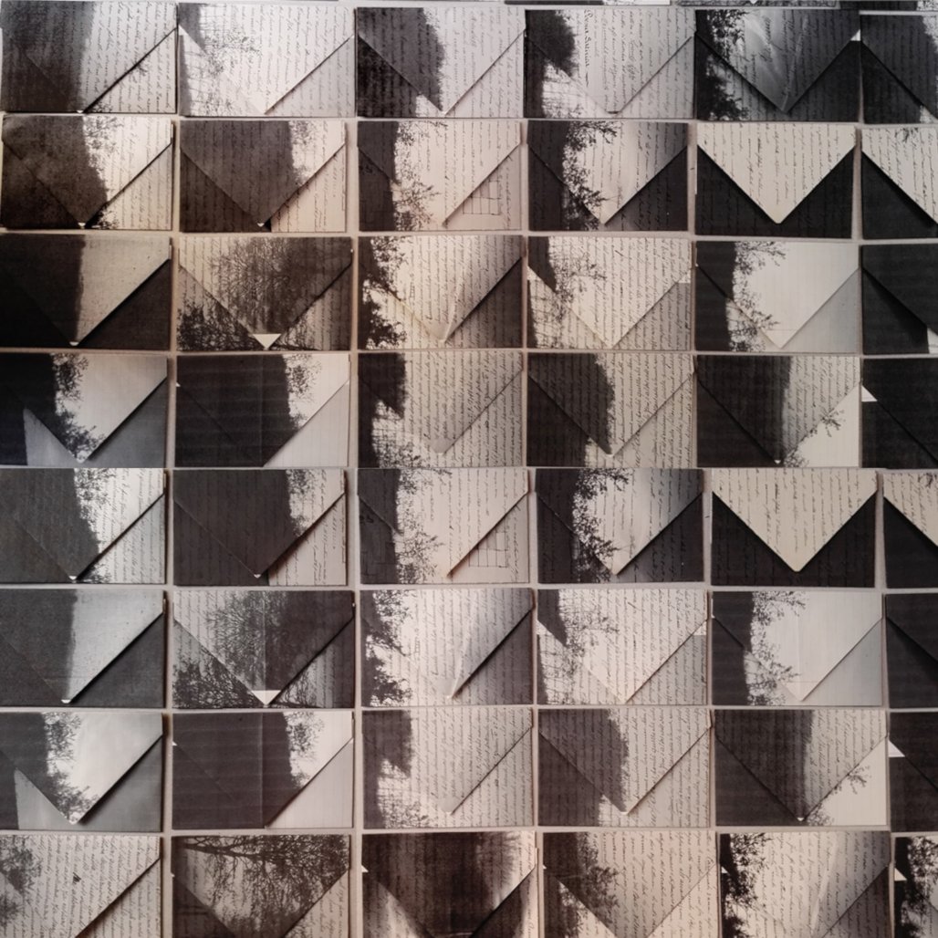 Alessandra Marolla – Lettere dallo spazio / Liturgia della memoriahttps://www.exibart.com/repository/media/eventi/2018/10/alessandra-marolla-8211-lettere-dallo-spazio-liturgia-della-memoria.jpg