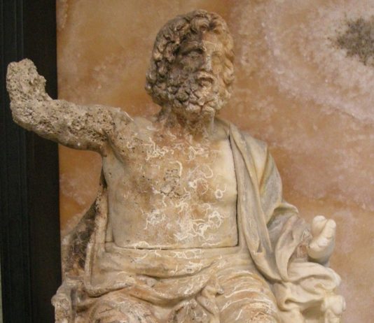 Il visibile, l’invisibile e il mare