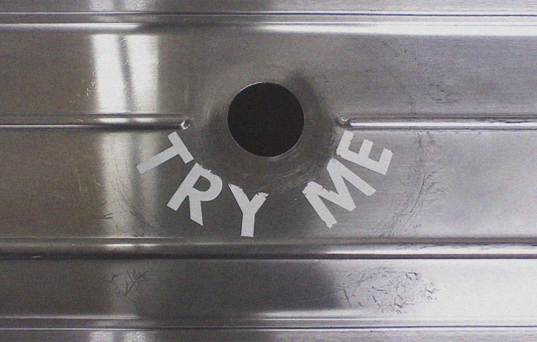 Andrea Martinucci – Glory Black Holehttps://www.exibart.com/repository/media/eventi/2018/11/andrea-martinucci-8211-glory-black-hole-1068x680.jpg