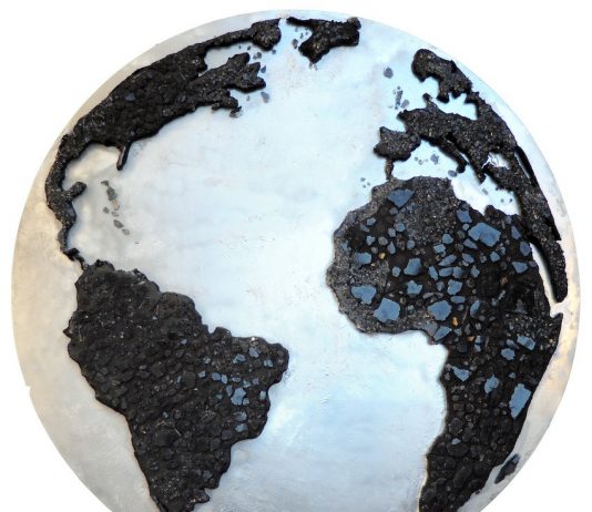 Antonella Privitera – Il Mondo a pezzi