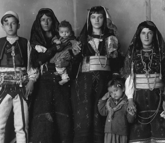 Il Museo Marubi. Il rituale fotografico