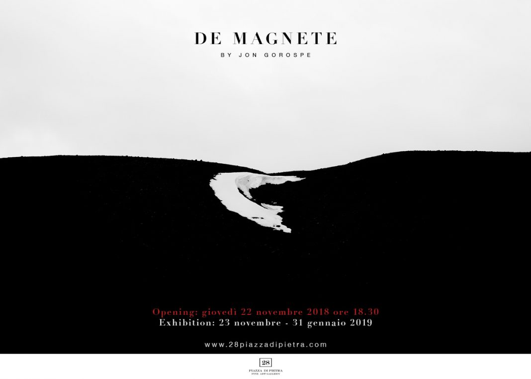 Jon Gorospe – De Magnete (North)https://www.exibart.com/repository/media/eventi/2018/11/jon-gorospe-8211-de-magnete-north-1068x763.jpg