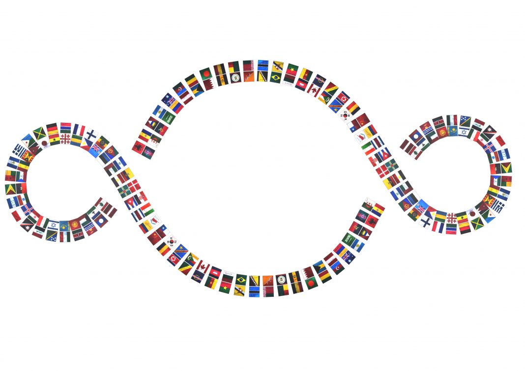 La bandiera del mondo 1+1=3https://www.exibart.com/repository/media/eventi/2018/12/la-bandiera-del-mondo-113-1068x755.jpg