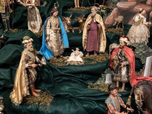 Presepi genovesi del Settecento dal Museo Giannettino Luxoro Presepi genovesi del Settecento dal Museo Giannettino Luxoro