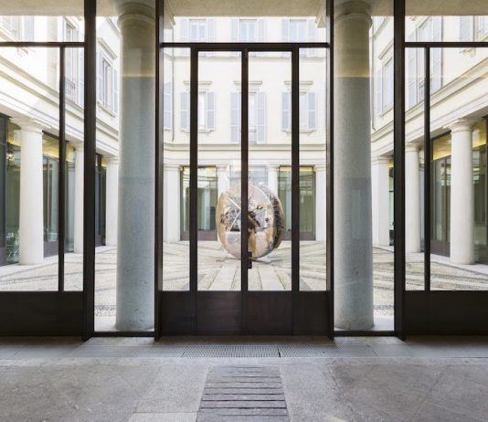 Re/build in the built environment